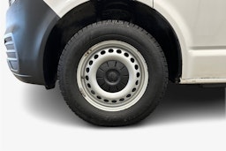 valkoinen Volkswagen Transporter 2021 kuva 11.