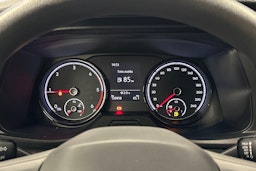 valkoinen Volkswagen Transporter 2021 kuva 14.