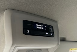 valkoinen Volkswagen Transporter 2021 kuva 18.