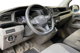 valkoinen Volkswagen Transporter 2021 kuva 3.
