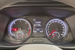 valkoinen Volkswagen Transporter 2021 kuva 21.