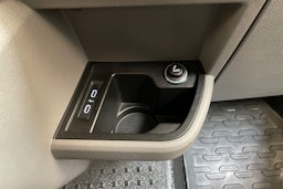 valkoinen Volkswagen Transporter 2021 kuva 23.