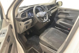 valkoinen Volkswagen Transporter 2021 kuva 3.