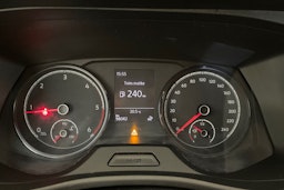 valkoinen Volkswagen Transporter 2021 kuva 22.