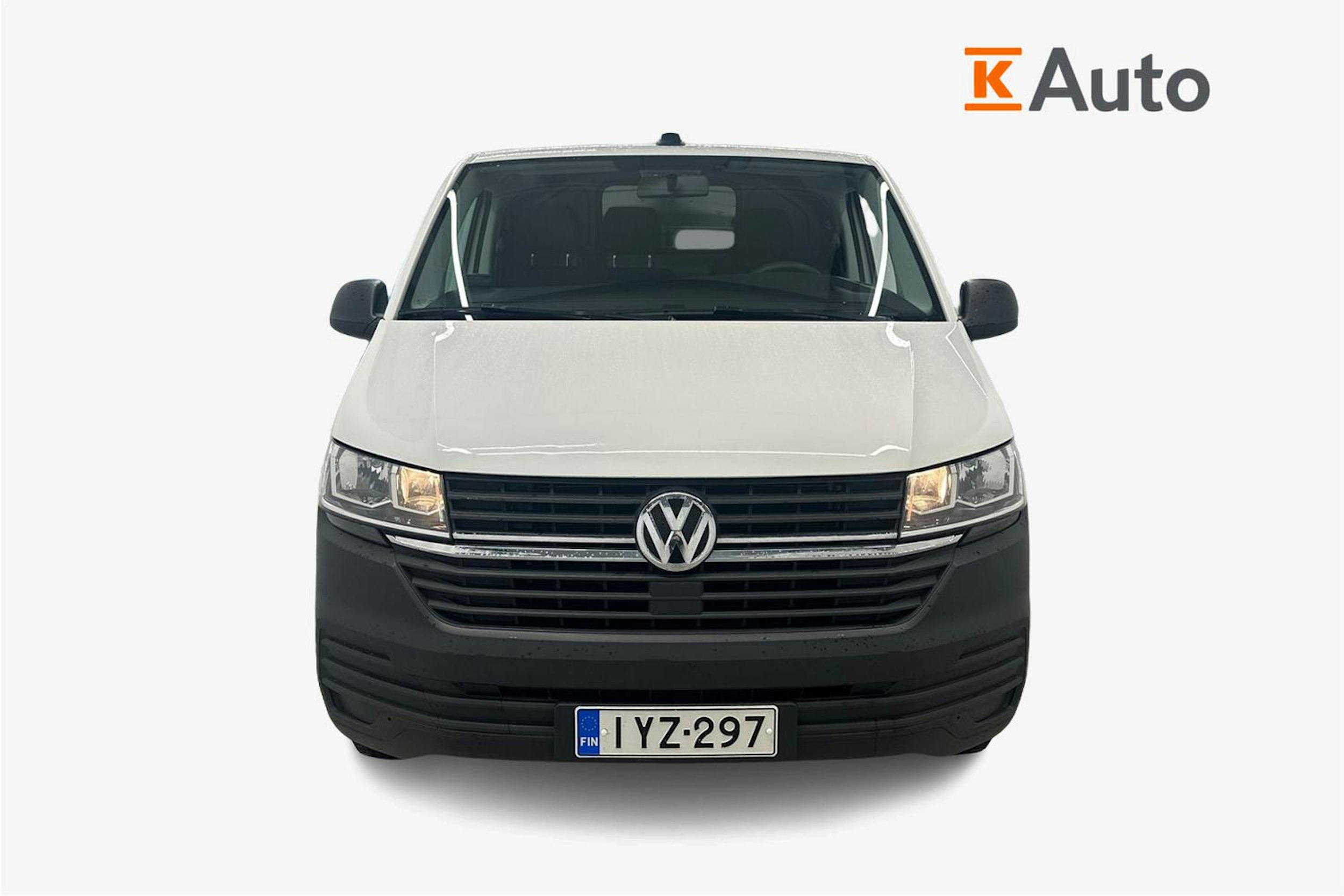 valkoinen Volkswagen Transporter 2021 kuva 5.