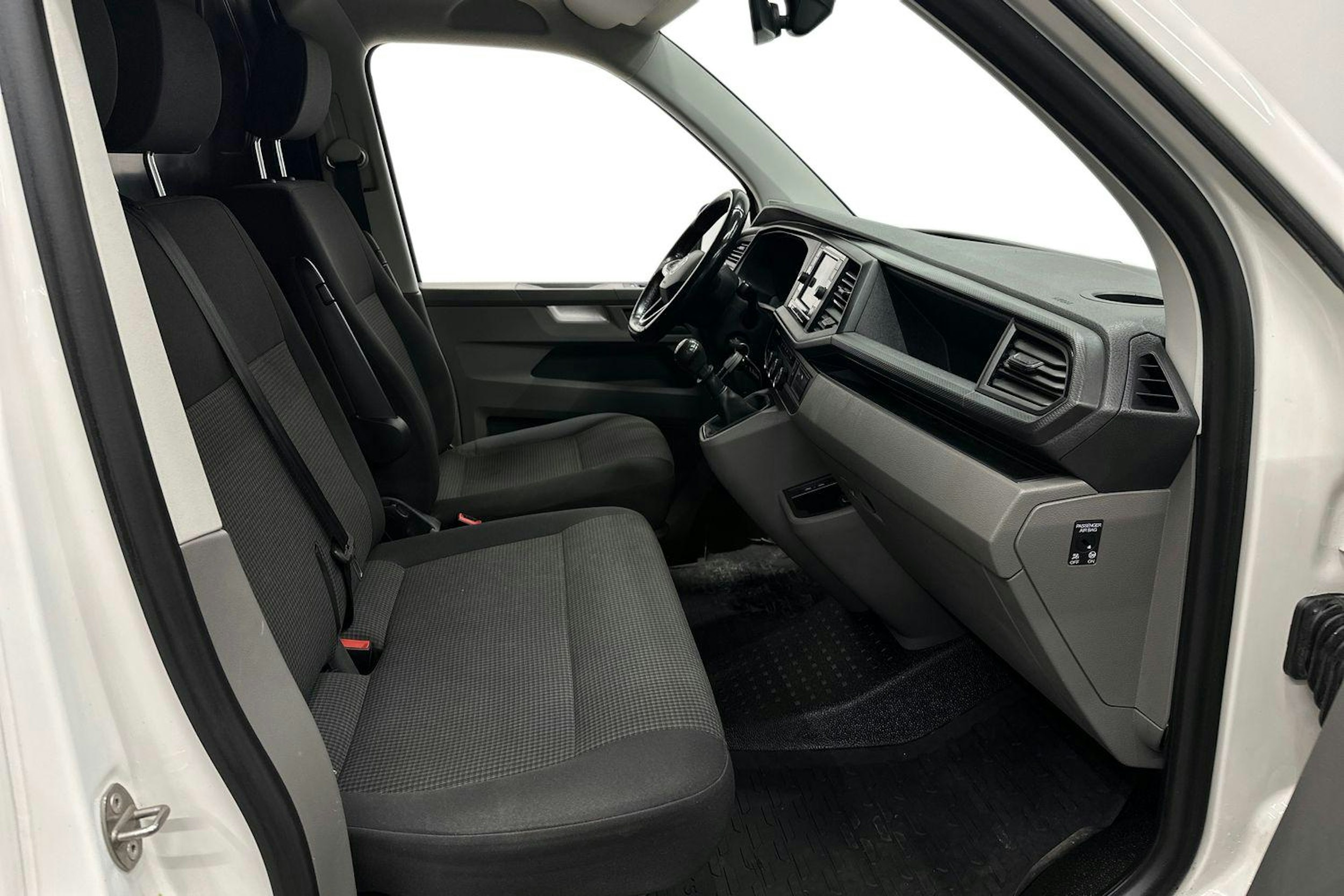 Valkoinen Volkswagen TRANSPORTER 2021 kuva 8.