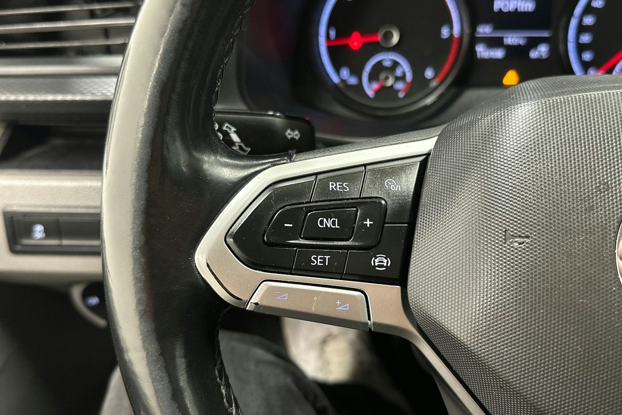 Valkoinen Volkswagen TRANSPORTER 2021 kuva 11.