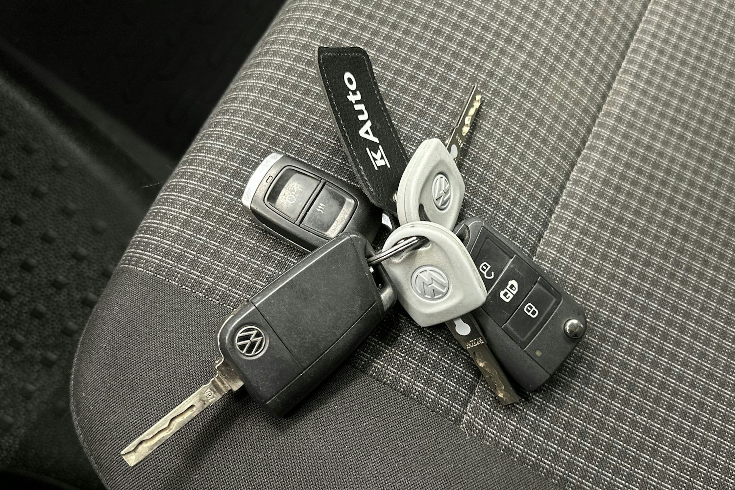 Valkoinen Volkswagen TRANSPORTER 2021 kuva 18.