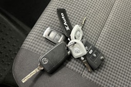 Valkoinen Volkswagen TRANSPORTER 2021 kuva 18.