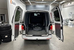 Valkoinen Volkswagen TRANSPORTER 2021 kuva 19.