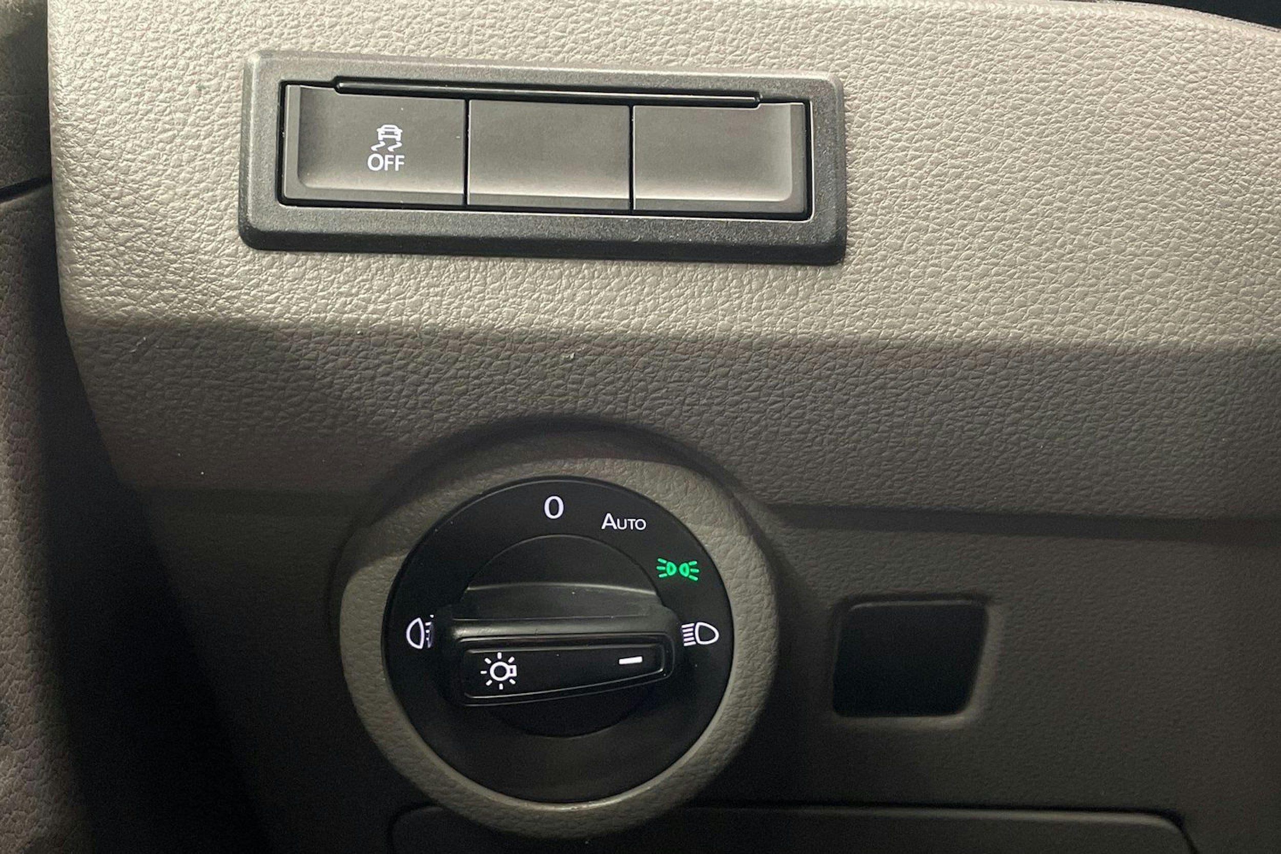 Sininen Volkswagen TRANSPORTER 2021 kuva 15.