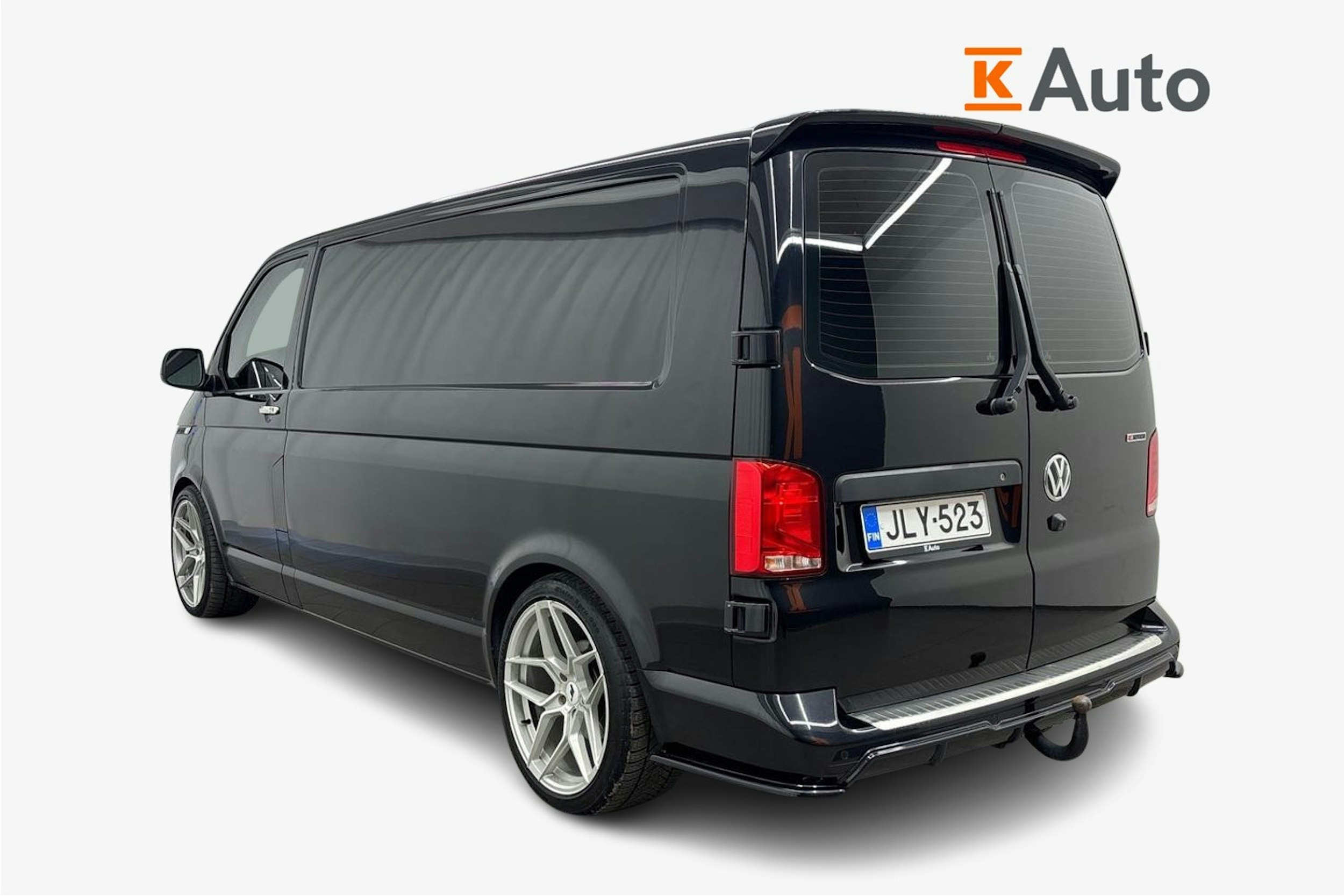 met. musta Volkswagen Transporter 2021 kuva 2.