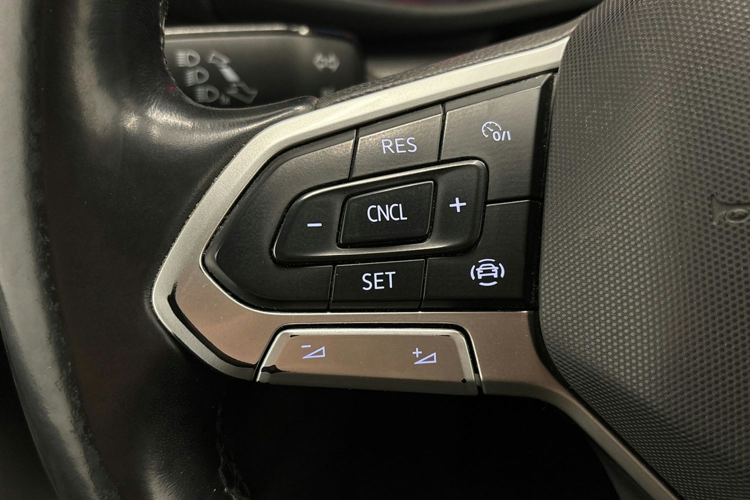 met. musta Volkswagen Transporter 2021 kuva 15.