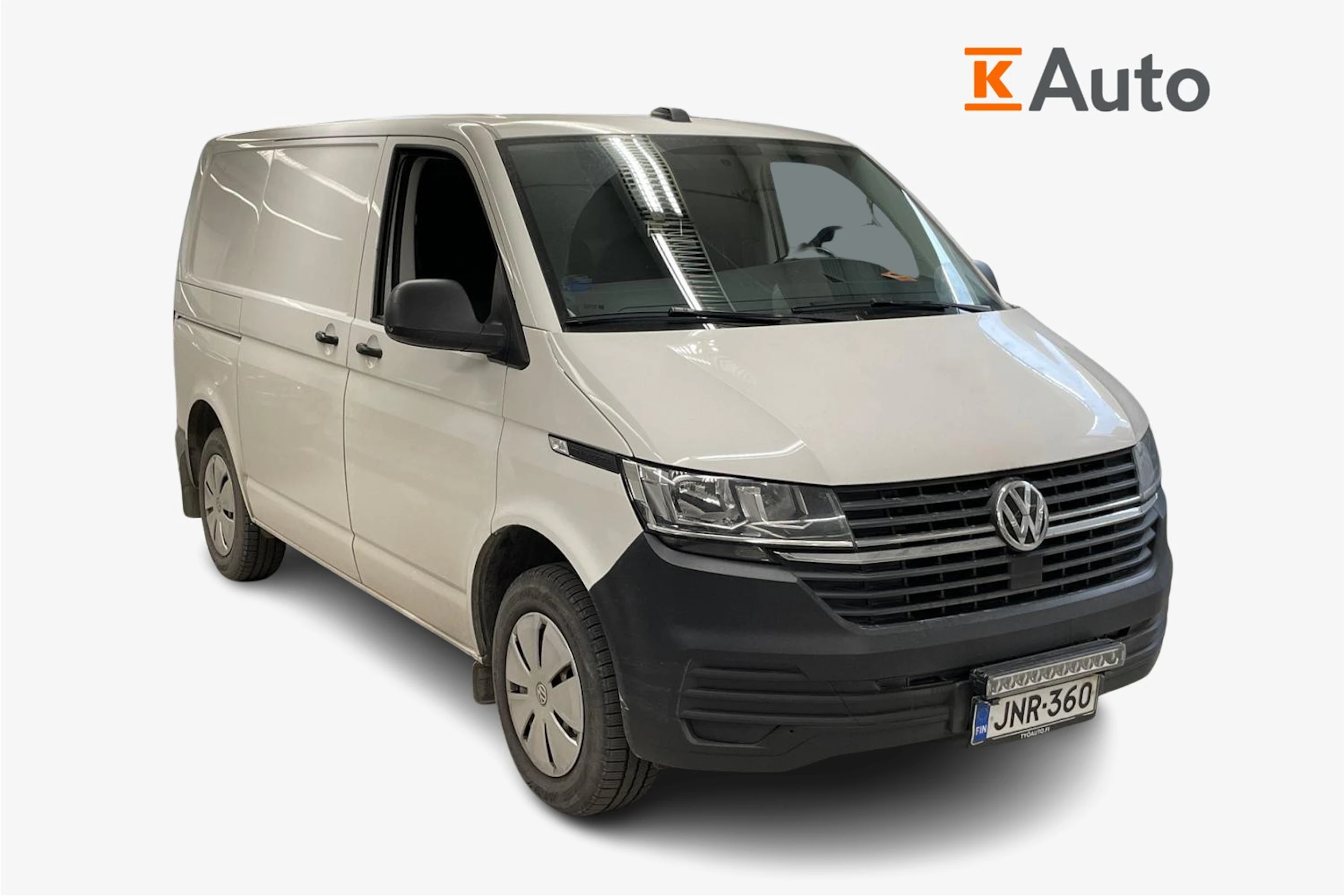 valkoinen Volkswagen Transporter 2021 kuva 1.