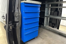 musta Volkswagen Transporter 2021 kuva 24.