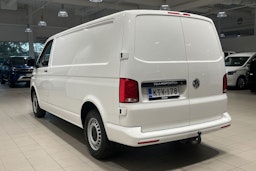 valkoinen Volkswagen Transporter 2021 kuva 21.