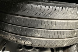 valkoinen Volkswagen Transporter 2021 kuva 27.