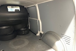 valkoinen Volkswagen Transporter 2021 kuva 31.