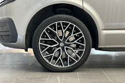 Ruskea (beige) Volkswagen TRANSPORTER 2021 kuva 29.