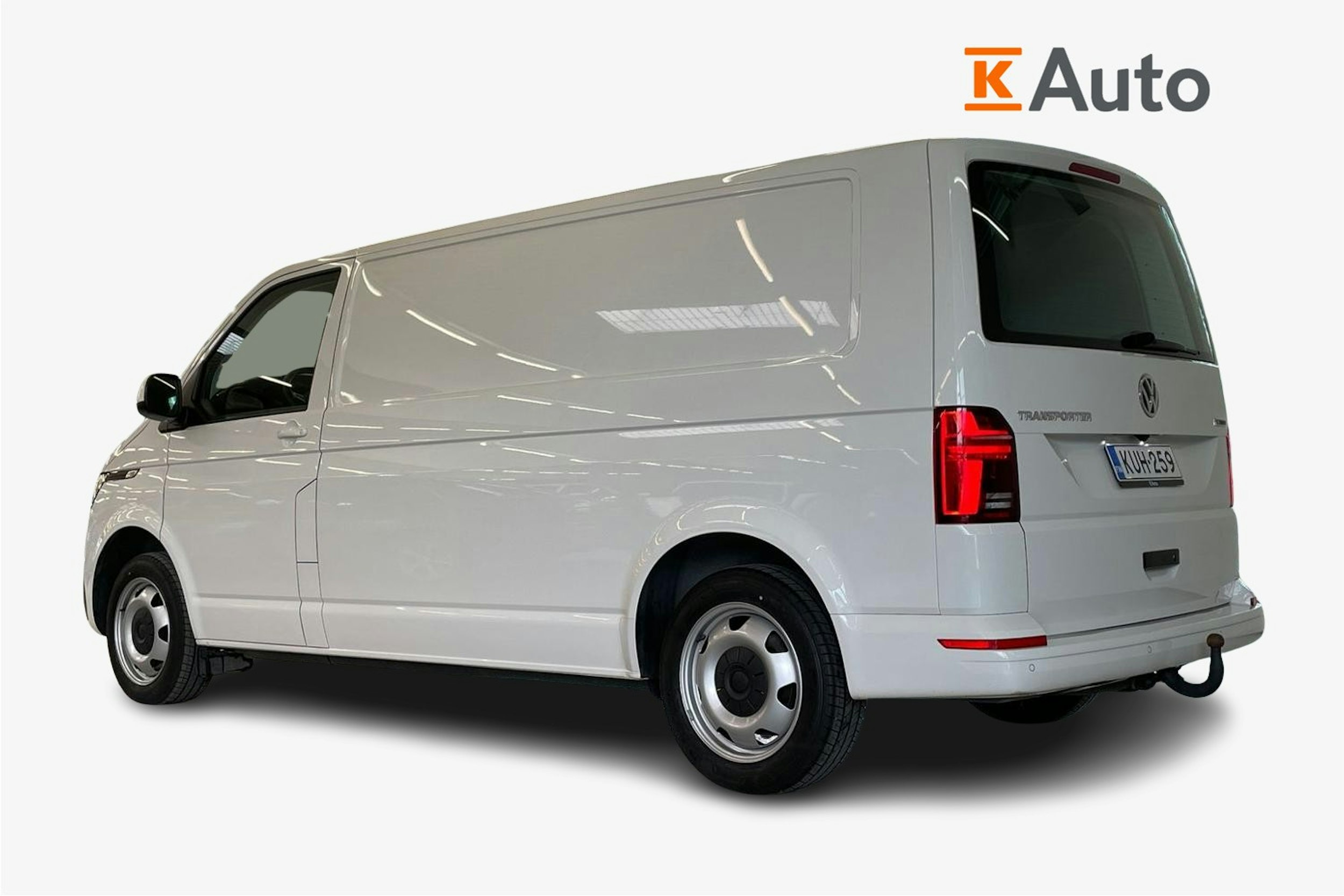 valkoinen Volkswagen Transporter 2021 kuva 2.
