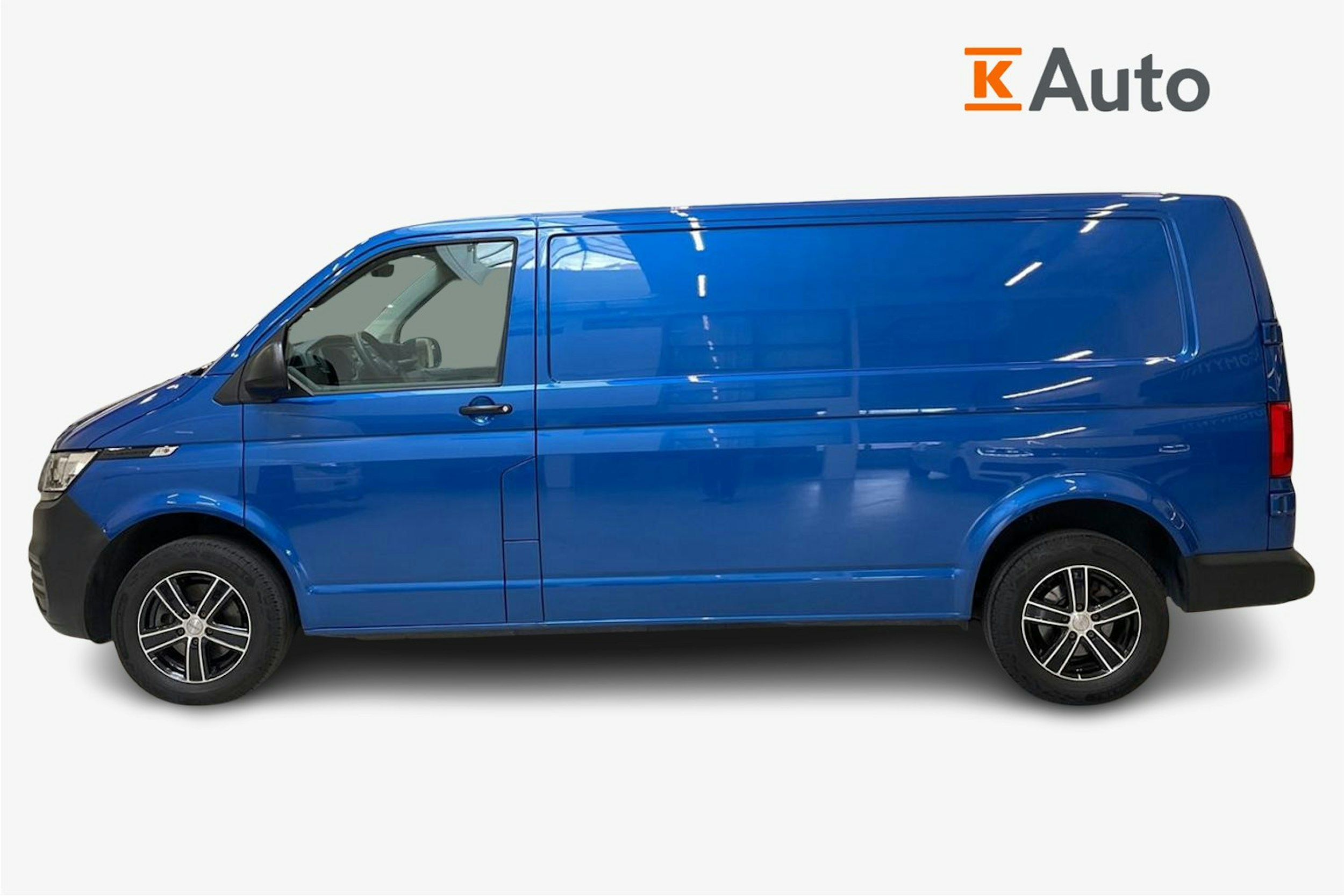 sininen Volkswagen Transporter 2021 kuva 6.
