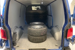 sininen Volkswagen Transporter 2021 kuva 16.