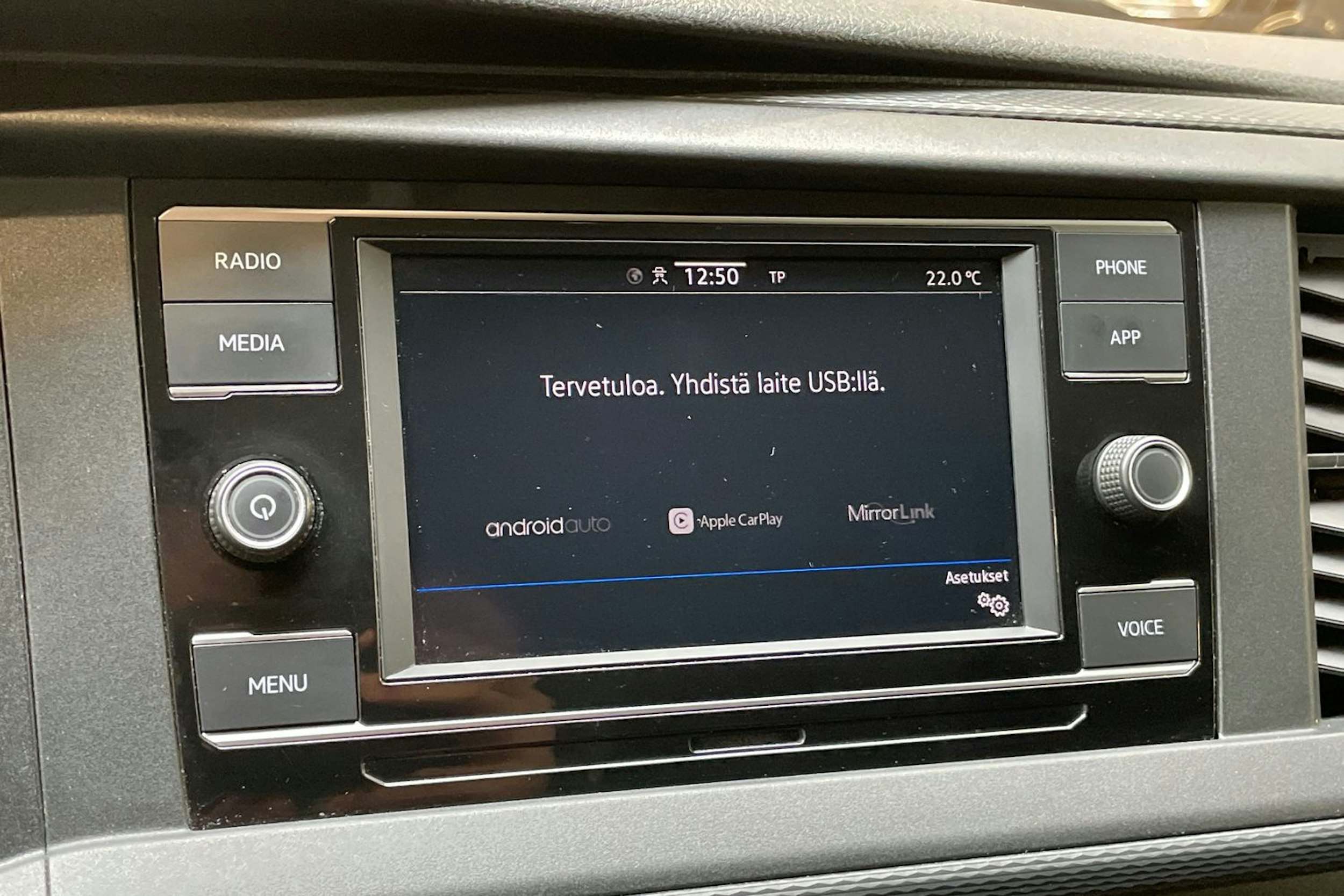 sininen Volkswagen Transporter 2021 kuva 20.