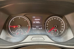 valkoinen Volkswagen Transporter 2021 kuva 17.