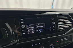 musta Volkswagen Transporter 2021 kuva 17.