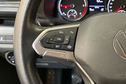 musta Volkswagen Transporter 2021 kuva 17.