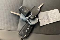musta Volkswagen Transporter 2021 kuva 25.