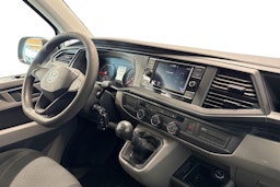valkoinen Volkswagen Transporter 2022 kuva 10.