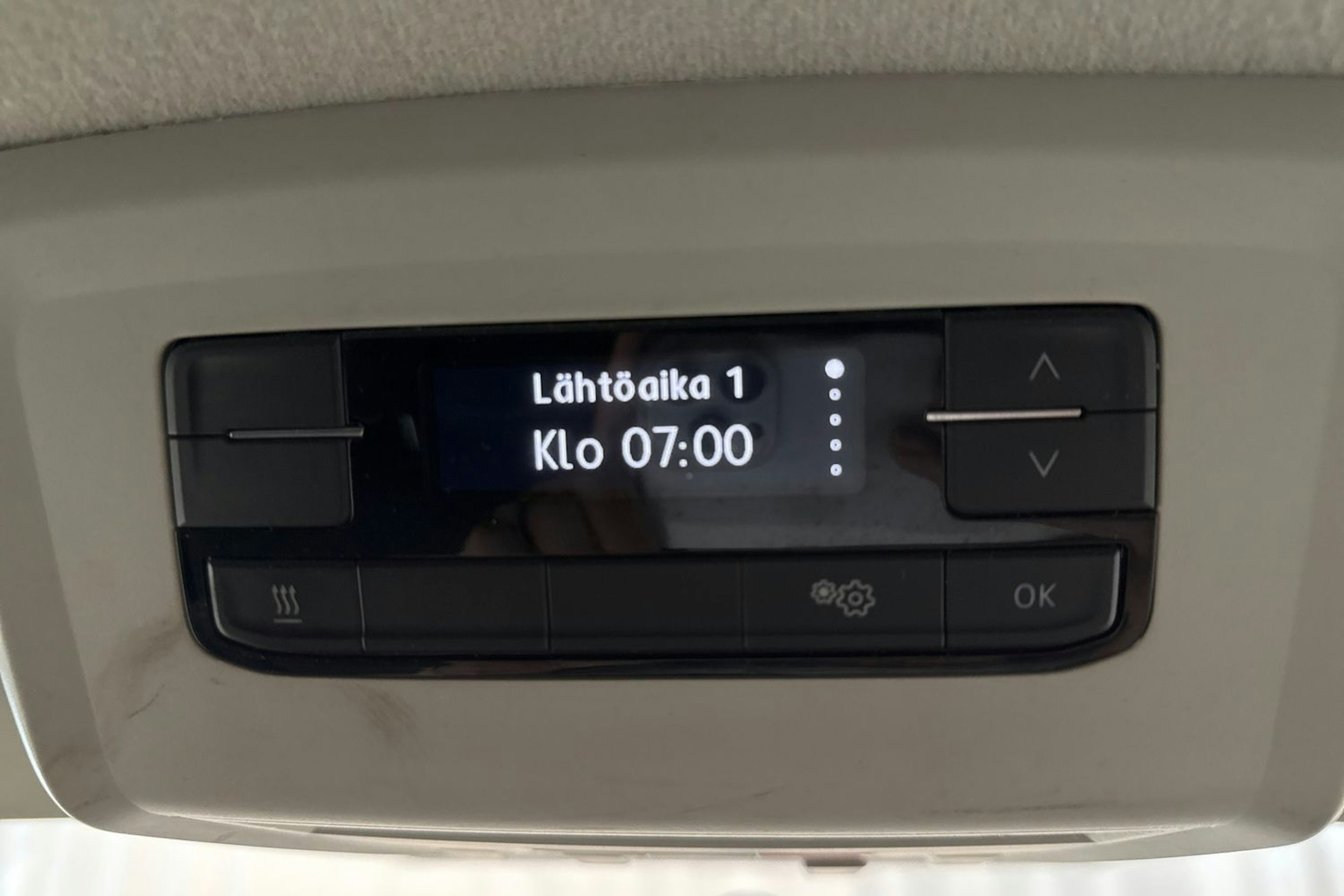 valkoinen Volkswagen Transporter 2022 kuva 22.
