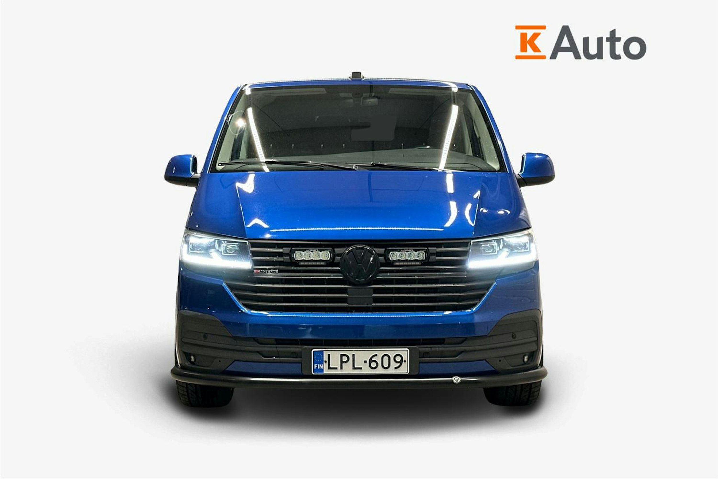 Sininen Volkswagen Transporter 2021 kuva 5.