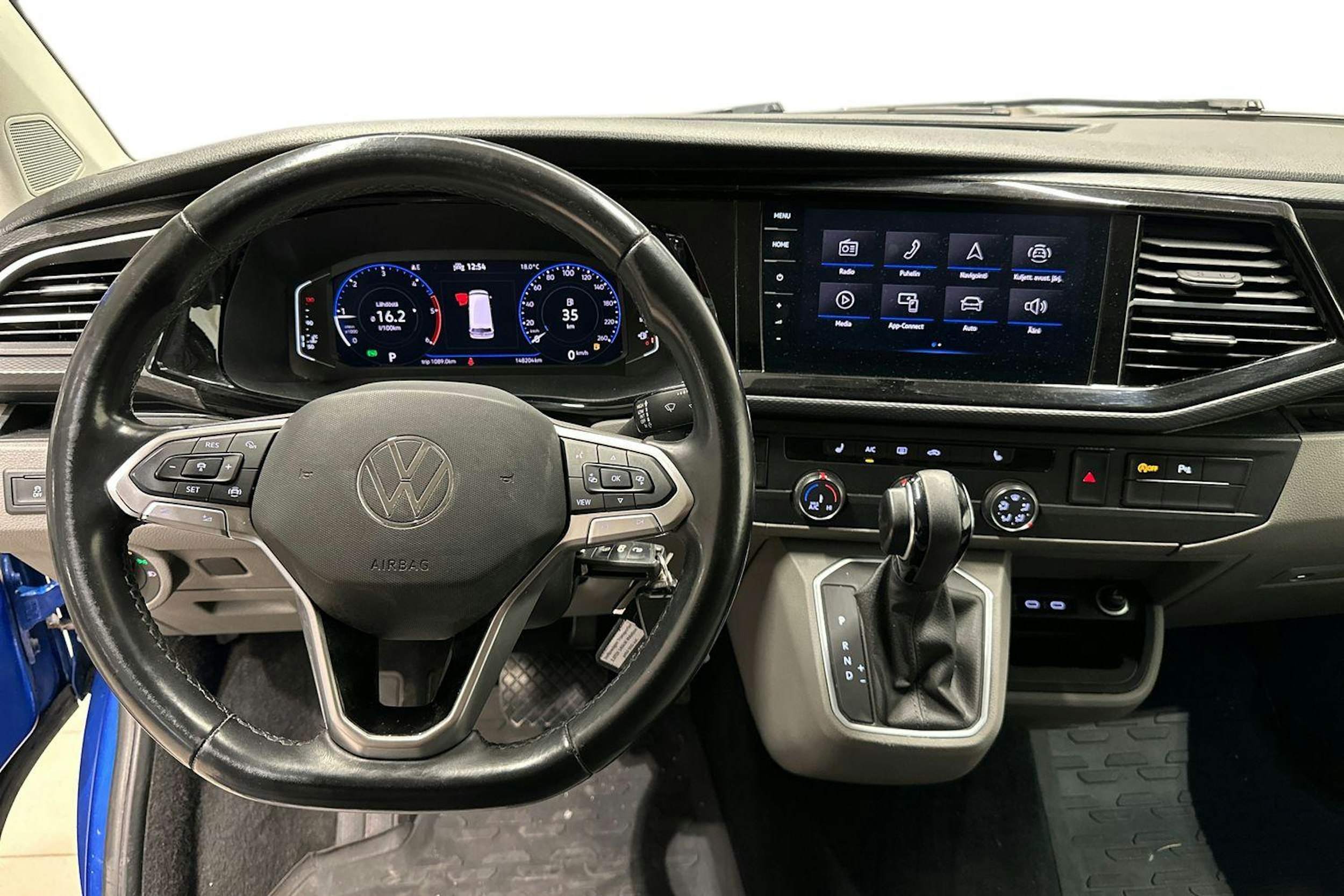 Sininen Volkswagen Transporter 2021 kuva 9.