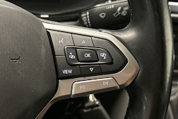 Sininen Volkswagen Transporter 2021 kuva 17.