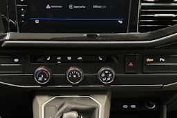 Sininen Volkswagen Transporter 2021 kuva 23.