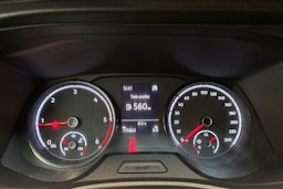 valkoinen Volkswagen Transporter 2021 kuva 13.