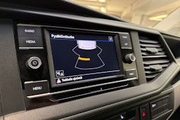 valkoinen Volkswagen Transporter 2021 kuva 16.