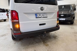 valkoinen Volkswagen Transporter 2021 kuva 27.