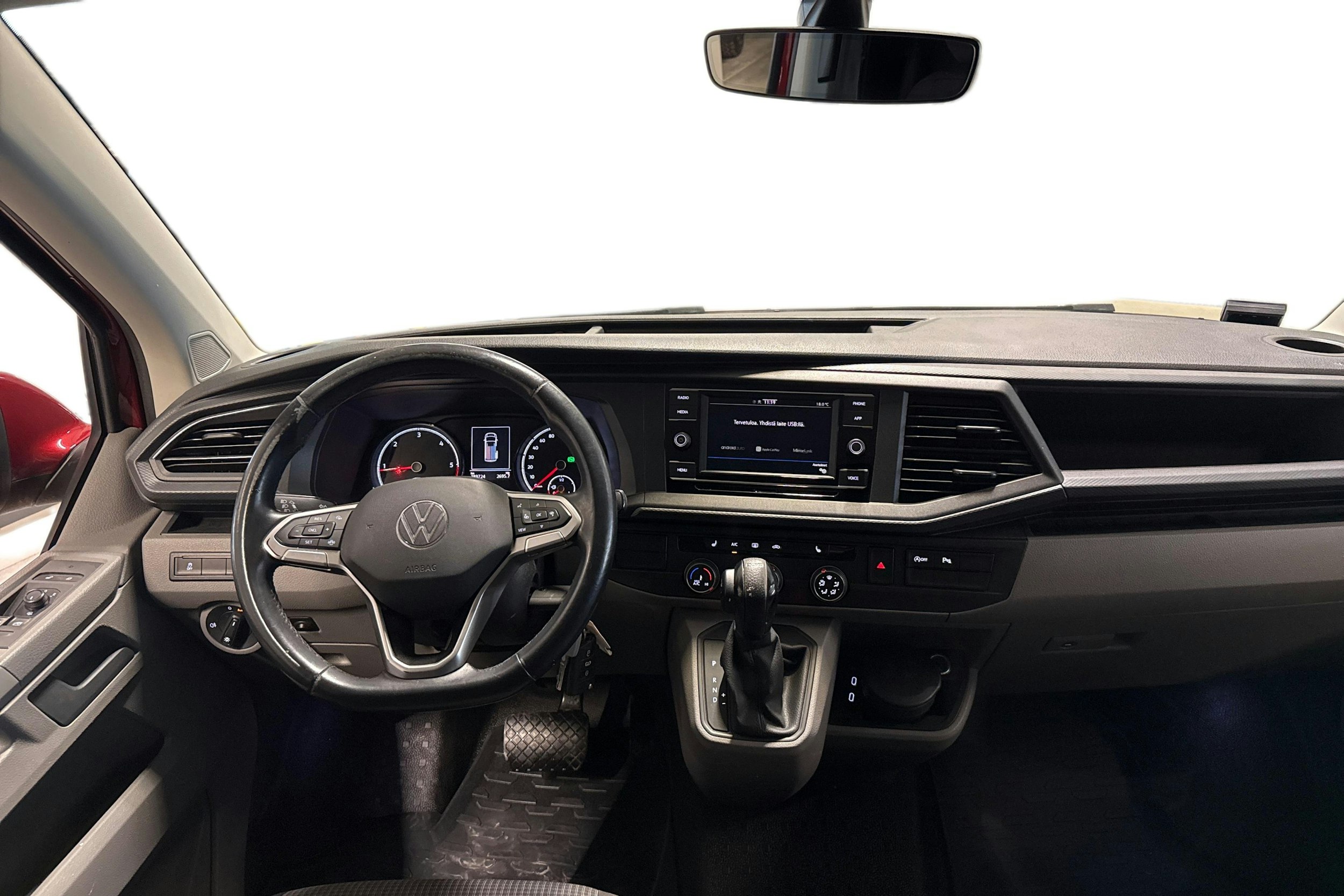 punainen Volkswagen Transporter 2021 kuva 9.