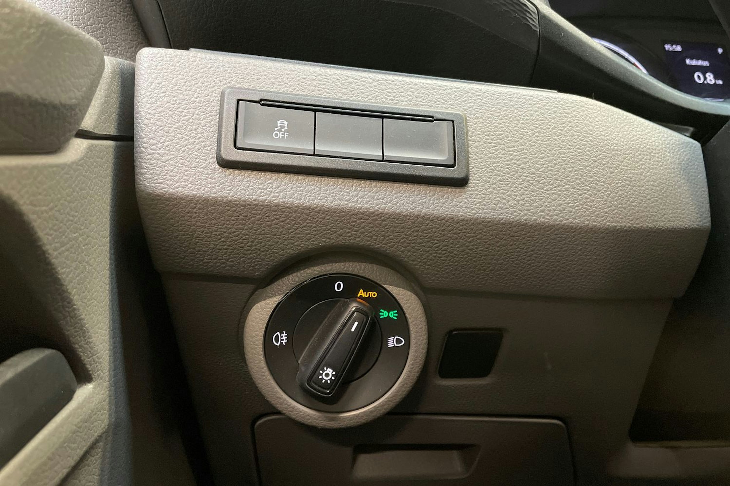 valkoinen Volkswagen Transporter 2021 kuva 22.