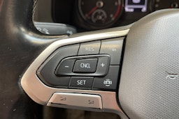 musta Volkswagen Transporter 2021 kuva 18.