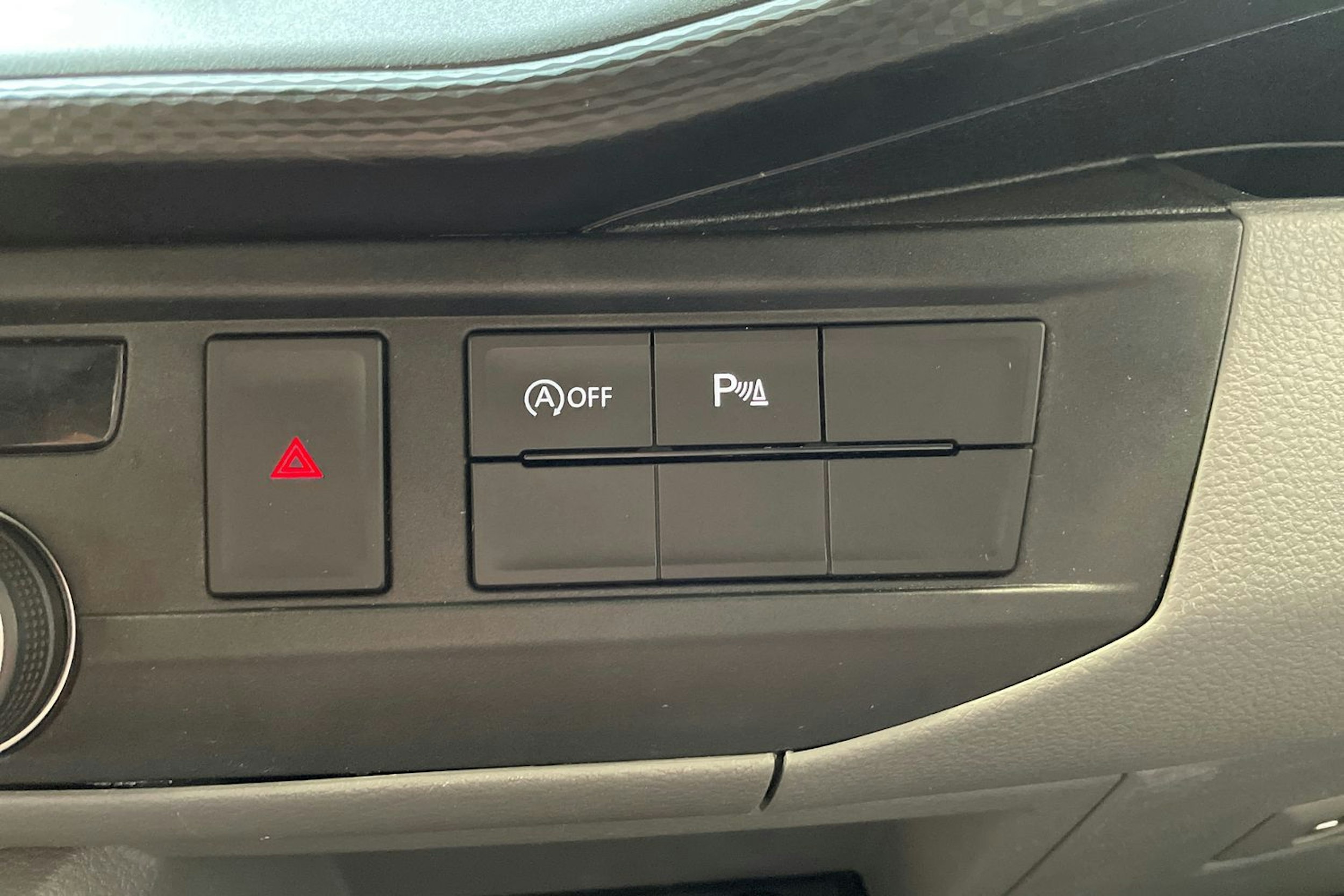 musta Volkswagen Transporter 2021 kuva 26.