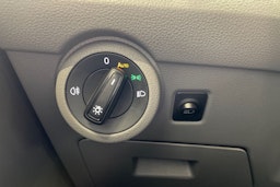 musta Volkswagen Transporter 2021 kuva 27.