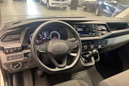 valkoinen Volkswagen Transporter 2021 kuva 24.
