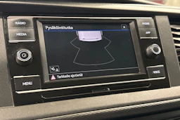 valkoinen Volkswagen Transporter 2021 kuva 21.