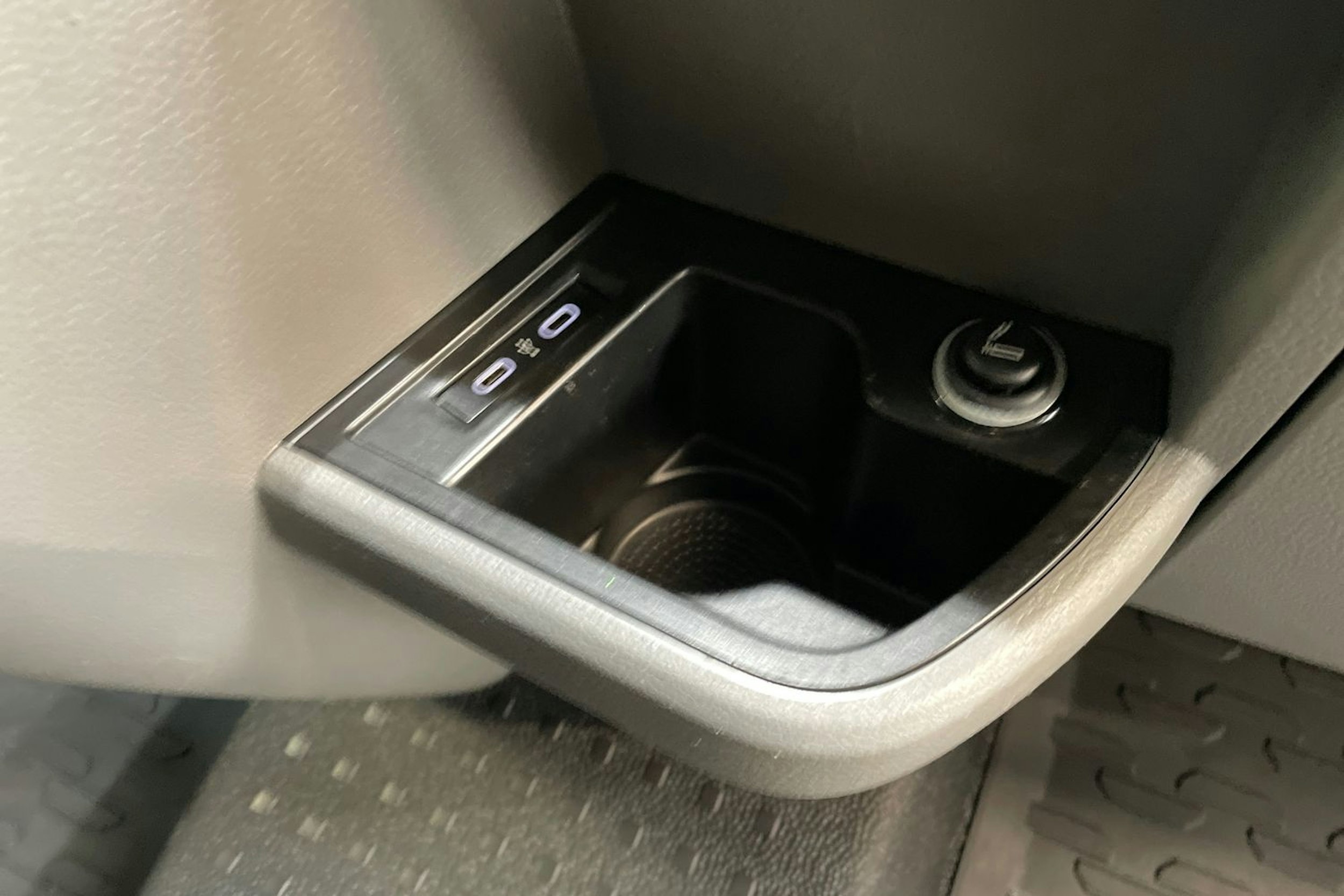sininen Volkswagen Transporter 2021 kuva 14.