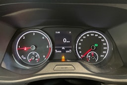 sininen Volkswagen Transporter 2021 kuva 24.