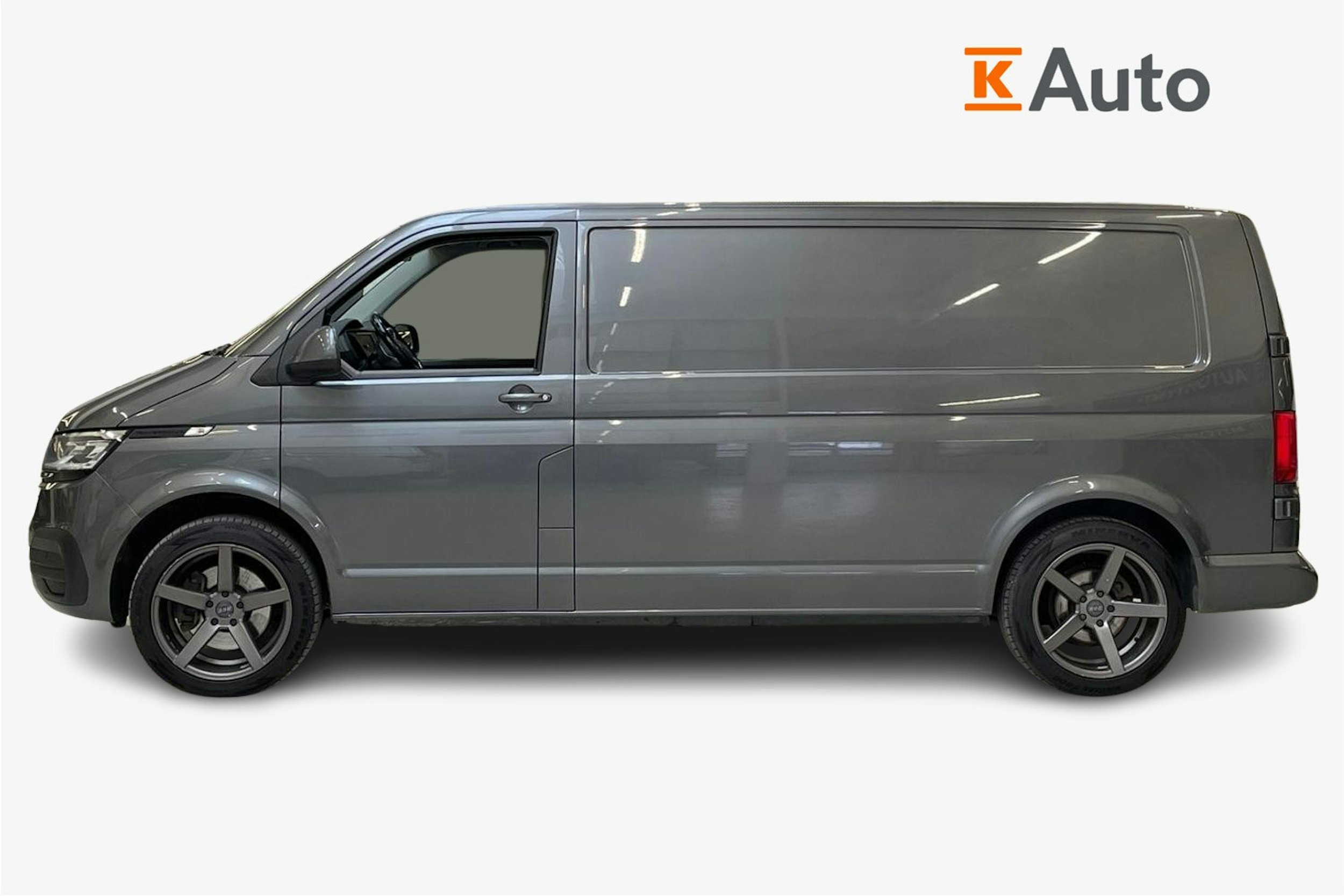 met. harmaa Volkswagen Transporter 2021 kuva 6.